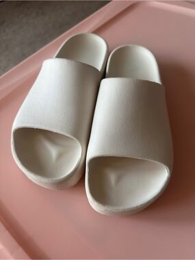 Art class size 5 slides good condition